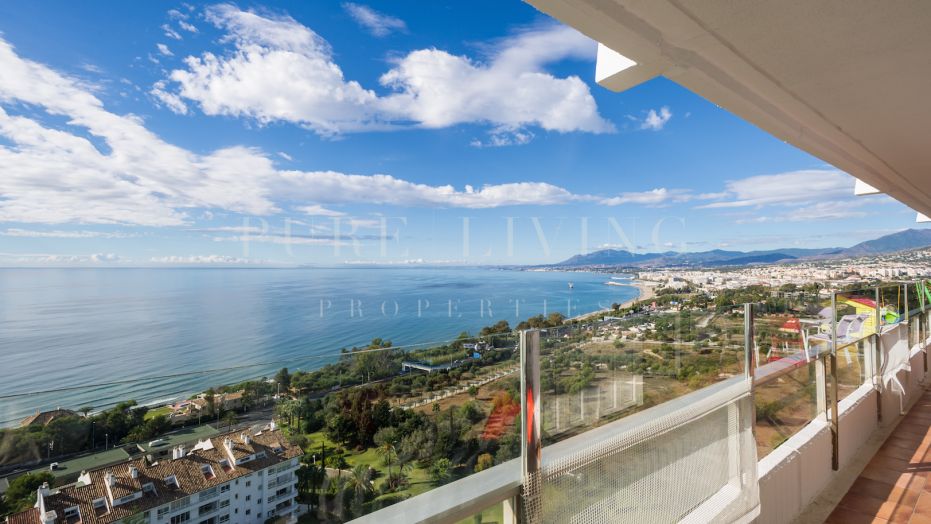 Un ático donde las vistas al mar son el límite en Torre Real, Marbella Este
