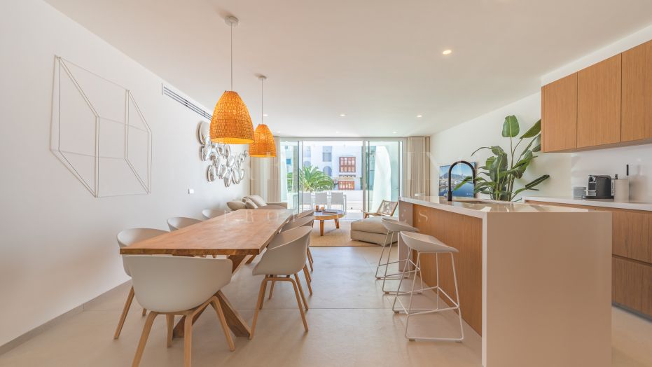 Superbe appartement de trois chambres à louer à Marina Puente Romano, Marbella