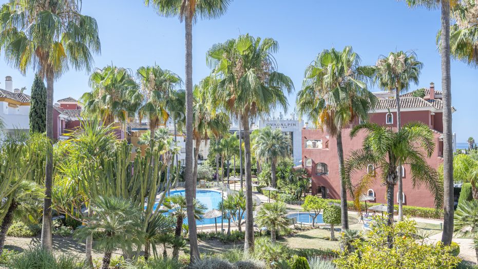 Appartement de style contemporain avec vue sur la mer à Marbella Golden Mile