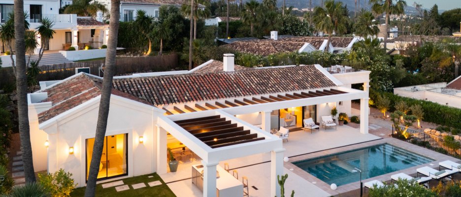 Villa for sale in Nueva Andalucia, Marbella
