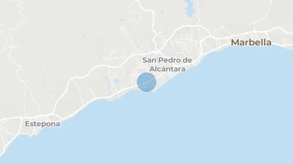 Cerca del golf, Luna Blanca Golf, Estepona, Málaga provincia
