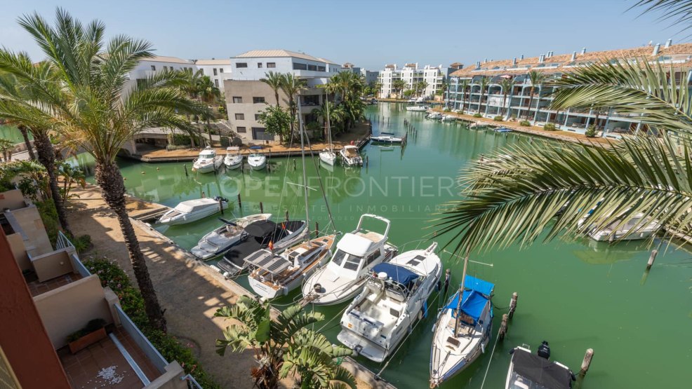 Apartment with Marina Views and Tourist Licence in Sotogrande Marina