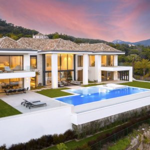 Carlos Lamas: elegancia contemporánea con sello propio