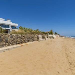 Costabella, Casa de Estilo Contemporáneo junto a la playa
