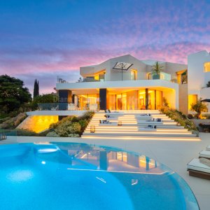 Villa La Toca in El Herrojo with panoramic views