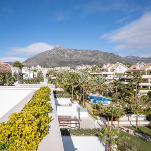 Zweistöckiges Penthouse zum Verkauf in Las Lomas del Marbella Club, Marbella Goldene Meile