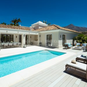 Las Brisas, Exquisite Villa im Golftal