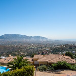 La Mairena, Townhouse in a beautiful location with panoramic views