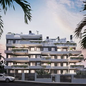 Estepona Town, Two-bedroom ground floor apartment in a 22-unit complex in Estepona