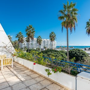 Marbella House, Двухуровневая квартира с 3 спальнями и видом на море