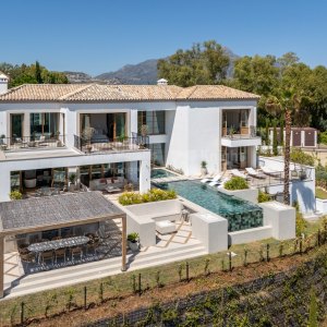 The Hills, Villa Cina, exclusivité et design avec des vues incroyables