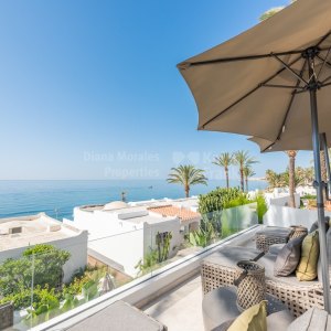 Oasis de Marbella, Elegantes Haus im skandinavischen Design in erster Strandlinie