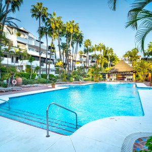 Marina Puente Romano, Erdgeschosswohnung mit 2 Schlafzimmern in der Goldenen Meile von Marbella