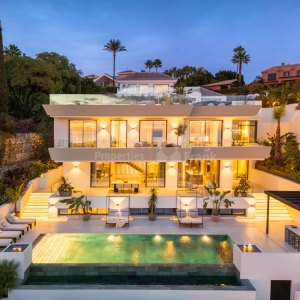 Marbella Este, Villa Ember, vivienda exclusiva con diseño moderno y amplias terrazas