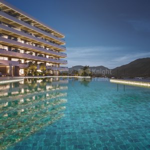 Las Mesas, Apartamento de tres dormitorios en primera planta con vistas al mar en Estepona