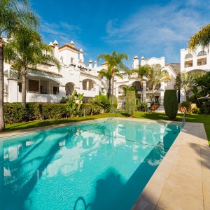 Montebello Hills, Bellomonte, design, sécurité et emplacement privilégié