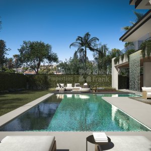 Cortijo Blanco, Villa de cuatro dormitorios a escasos pasos del mar y de Puerto Banús