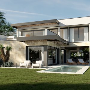 Exclusiva villa en un pequeño complejo en El Campanario, Estepona Este