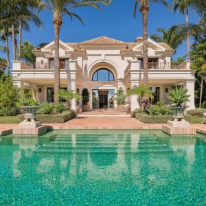 Villa excepcional en alquiler en Guadalmina Baja