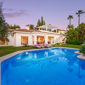 Albinoni 20, a Mediterranean villa in Sierra Blanca