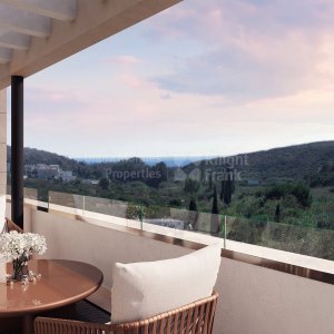 Casares del Sol - Casares Golf, Stylish three-bedroom apartment by the golf course near Finca Cortesin