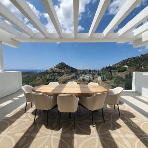 Penthouse de trois chambres avec vue fantastique sur la mer à Palo Alto