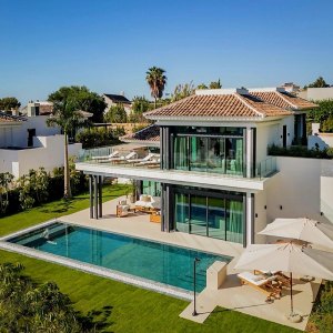 Lomas del Rey, Современная вилла на Золотой Миле