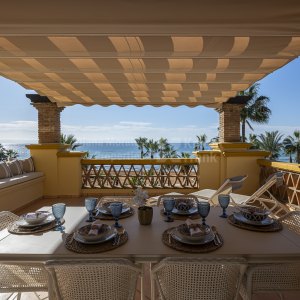 Rio Real, Three bedroom apartment in beachfront complex in East Marbella