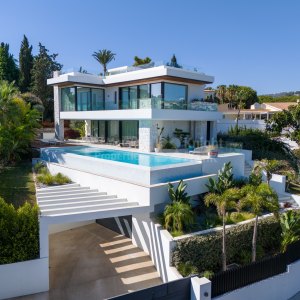 Villa zum Verkauf in Carib Playa, Marbella Ost