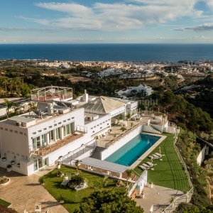 Altos de Estepona, Luxusimmobilie mit Panoramablick und absoluter Privatsphäre in Estepona