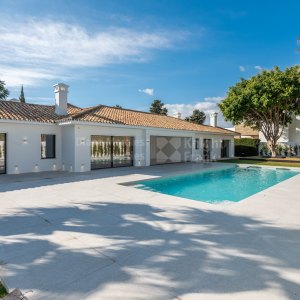 Guadalmina Alta, Brand new frontline golf villa for sale