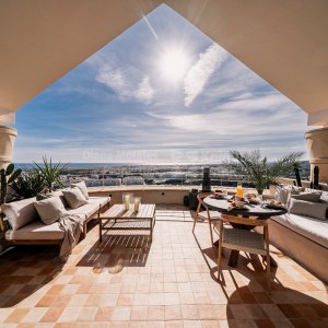 Magna Marbella, Duplex-Penthouse im skandinavischen Design mit Panoramablick im Golftal