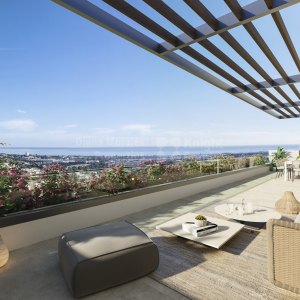 Las Colinas de Marbella, Penthouse with solarium, private pool and panoramic views in Tiara