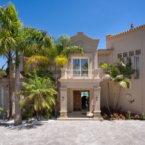 Nueva Andalucia, Villa Zanalita, classic villa in La Cerquilla