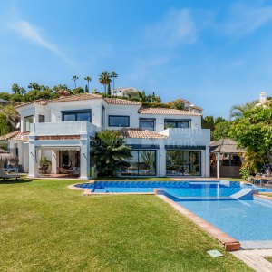 Puerto del Almendro, Modern style villa for sale in Los Almendros