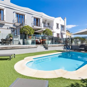 La Heredia, Townhouse with private pool in La Hereda
