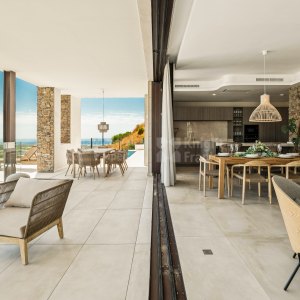 Casa Enea, moderna villa pareada con vistas panorámicas en Be Lagom