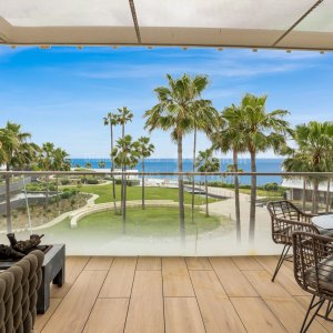 The Edge, Modernes Apartment direkt am Meer an der Neuen Goldenen Meile