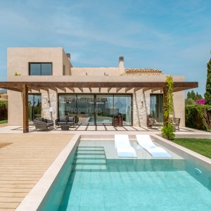 Paraiso Alto, Villa Minoo, casa moderna con cuatro dormitorios en El Paraíso