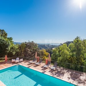 El Madroñal, La Vela, traditional Elegant Estate with Panoramic Views
