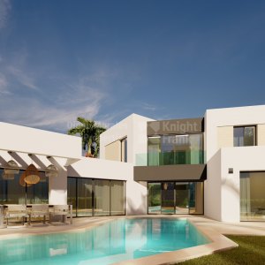 Azata Golf, First line golf course four bedroom villa in West of Estepona