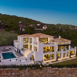 El Madroñal, Villa Oak Valley, new contemporary style villa with sea views
