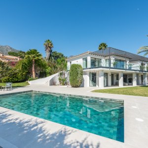 Villa en venta en Nagüeles, Marbella