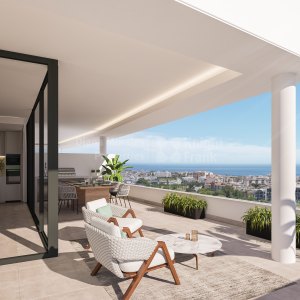 Estepona, 3-bedroom duplex penthouse with sea views