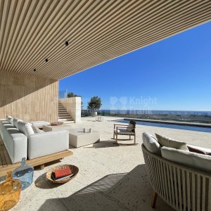 Sotogrande Alto, Villa moderna con vistas panorámicas al mar en Sotogrande