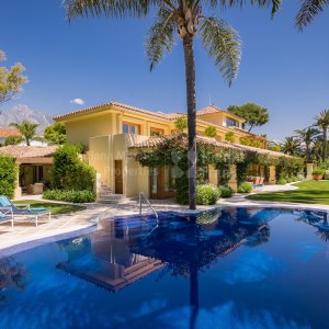 Beach Side Golden Mile, Magnificent Villa at Marbella Club