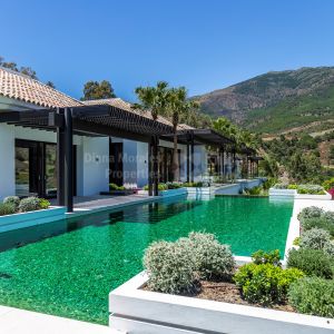 Villa en primera línea de golf muy privada en La Zagaleta