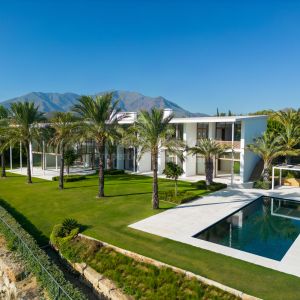 Finca Cortesin, Frontline golf six-bedroom villa on remarkable plot