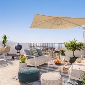 Estepona Centre, Penthouse in einer neuen Apartmentanlage, 5 Gehminuten vom Strand entfernt