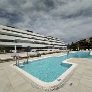 Apartamento de 3 dormitorios en El Campanario Hills, Estepona